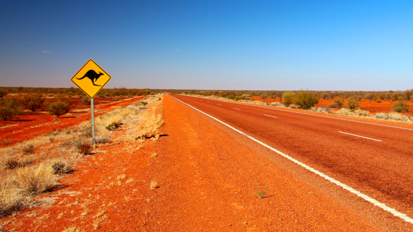 Australien Straße Outback Känguru Schild iStock Totajla.jpg